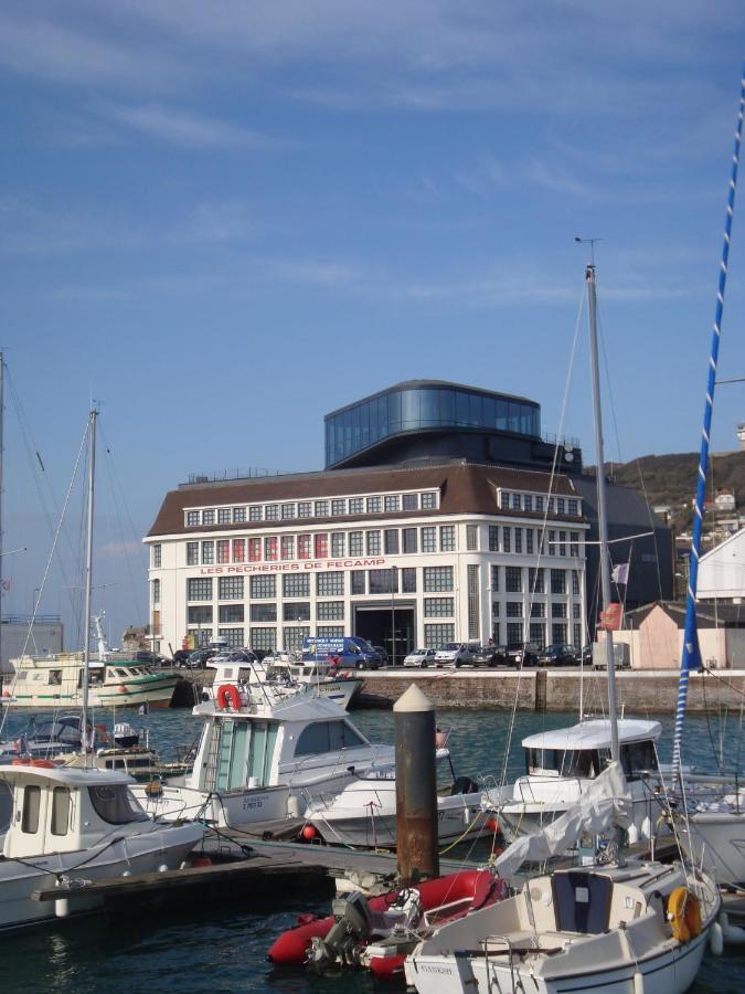 Au Coeur Du Marche 4 Etoiles Apartamento Fécamp Exterior foto